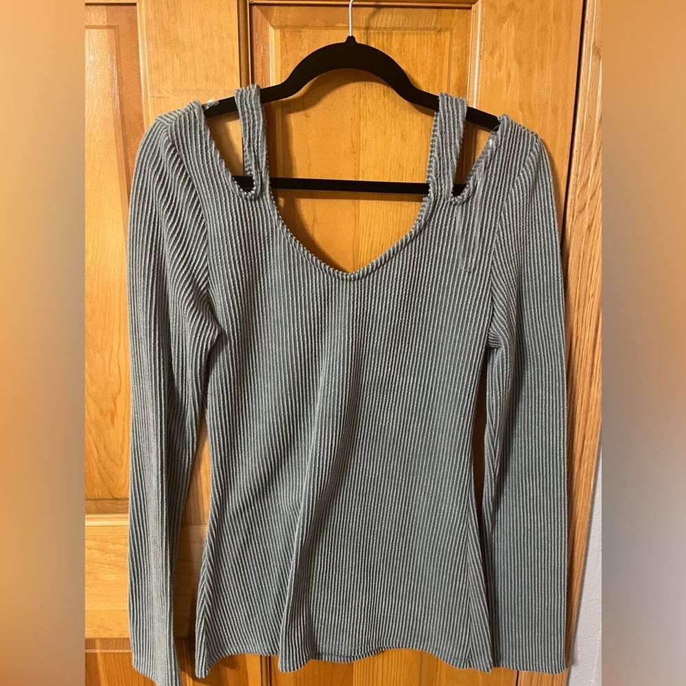 Women’s Cut Out Henley Top